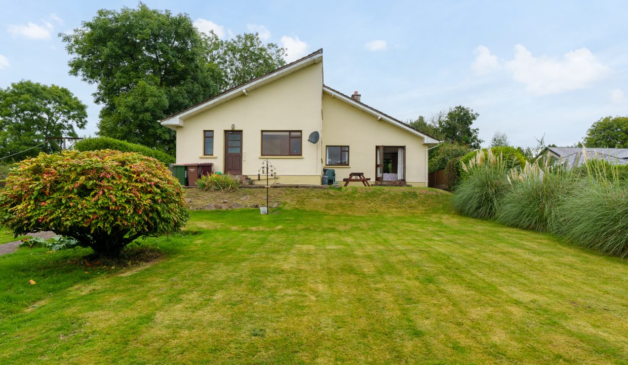 Meadowloands, Upper Rochestown - exterior-16