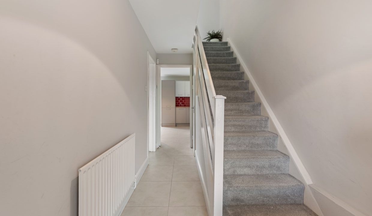 35 Pinewood - interior-1
