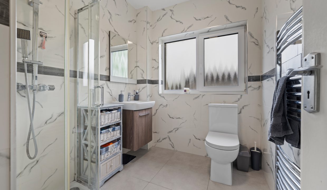 35 Pinewood - interior-18