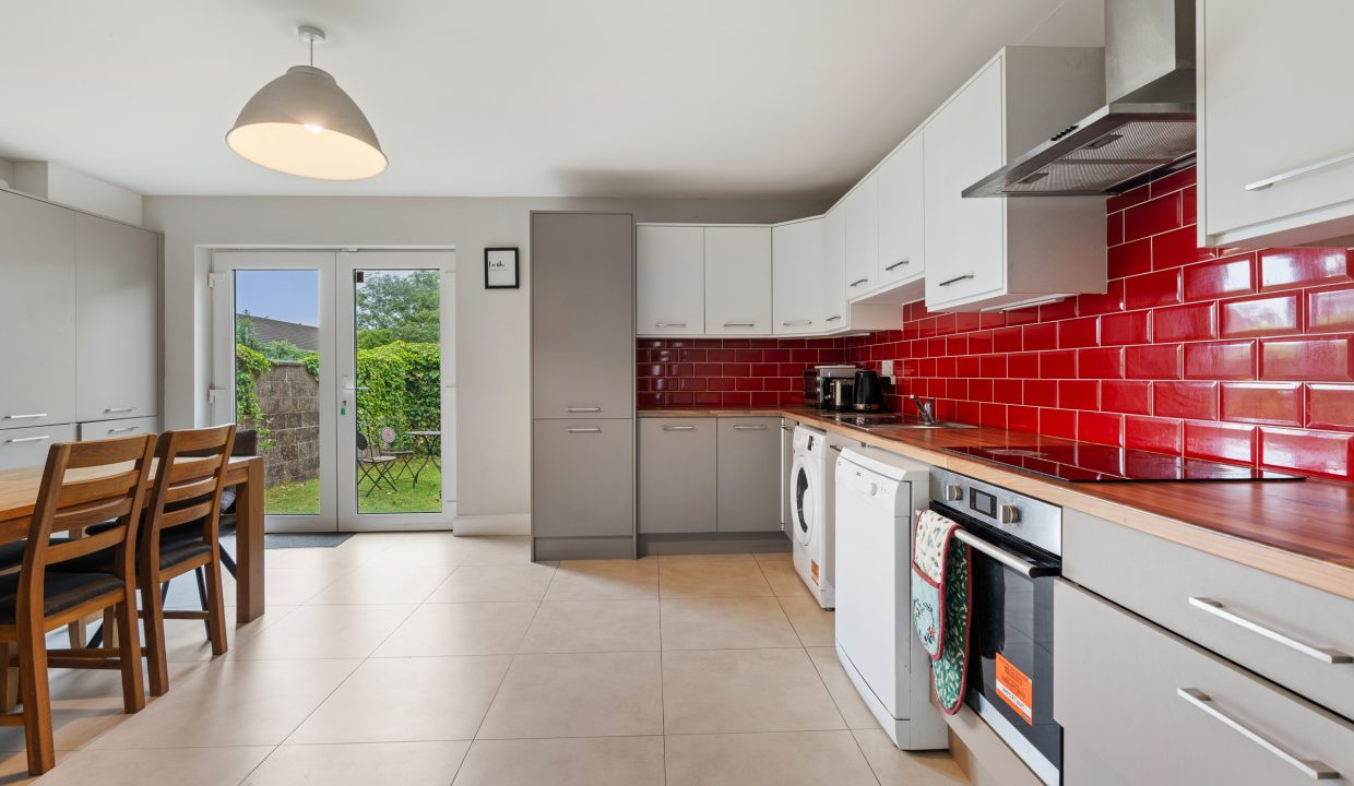 35 Pinewood - interior-2