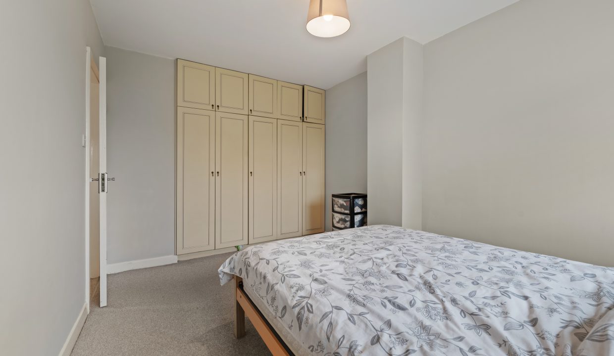 35 Pinewood - interior-21