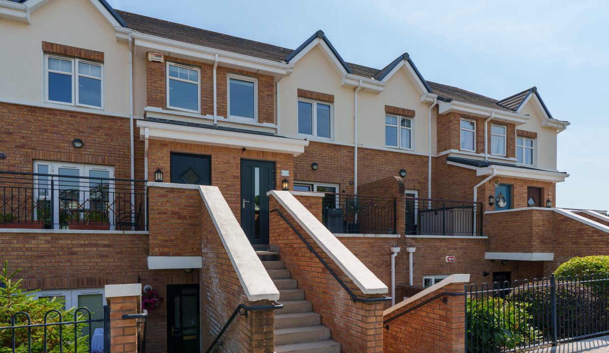 4 The Avenue - exterior-17