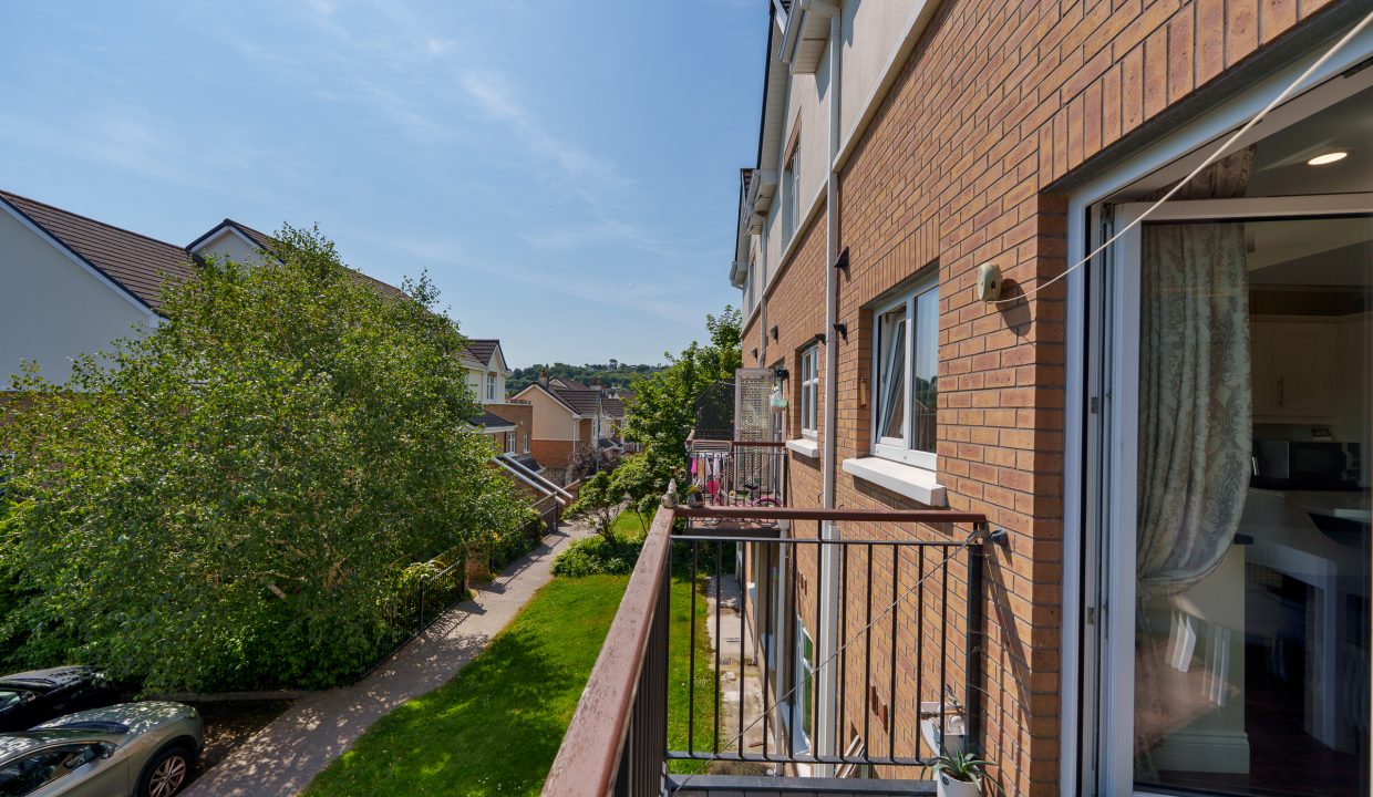 4 The Avenue - exterior-4