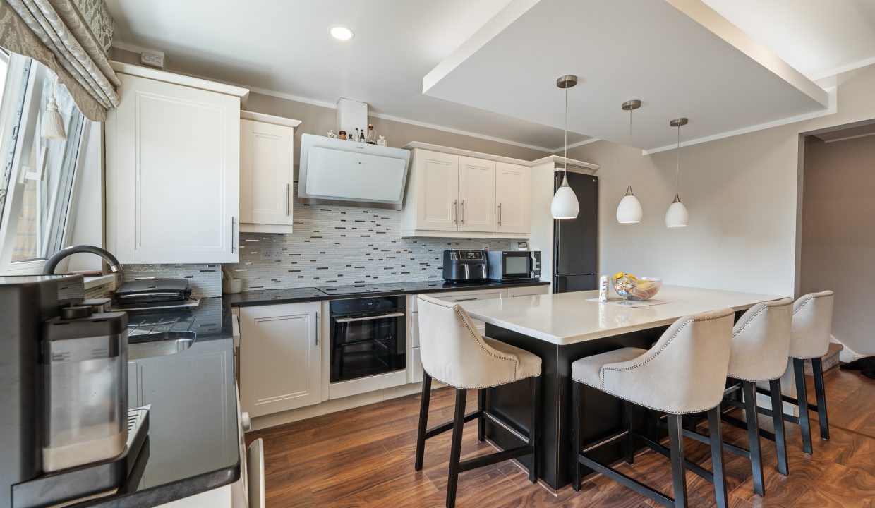 4 The Avenue - interior-15