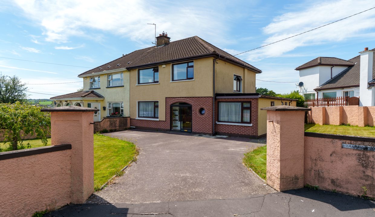 8 Firgrove Lawn - exterior-10