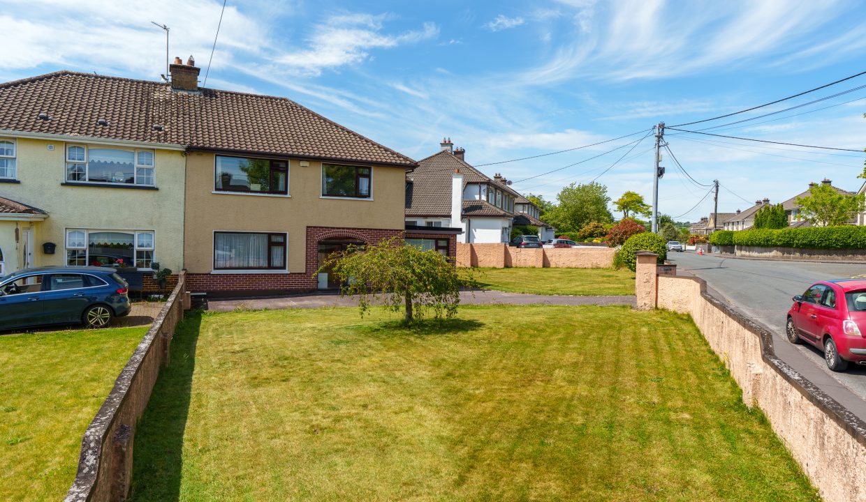 8 Firgrove Lawn - exterior-5