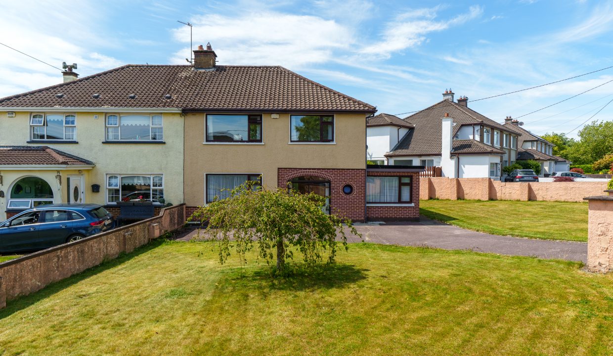 8 Firgrove Lawn - exterior-6