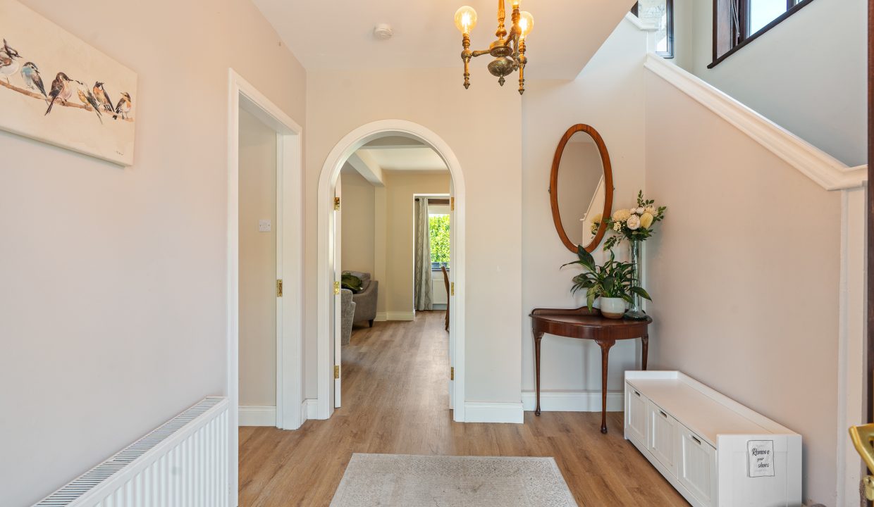 8 Firgrove Lawn - interior-1