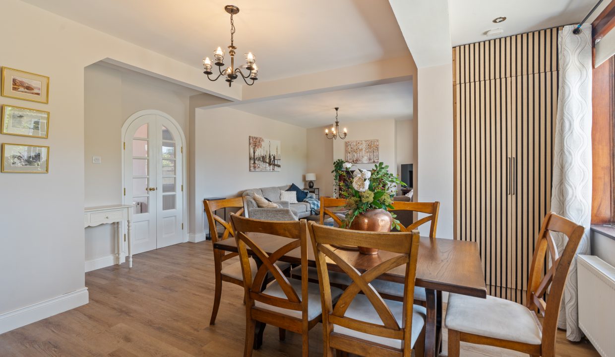 8 Firgrove Lawn - interior-15