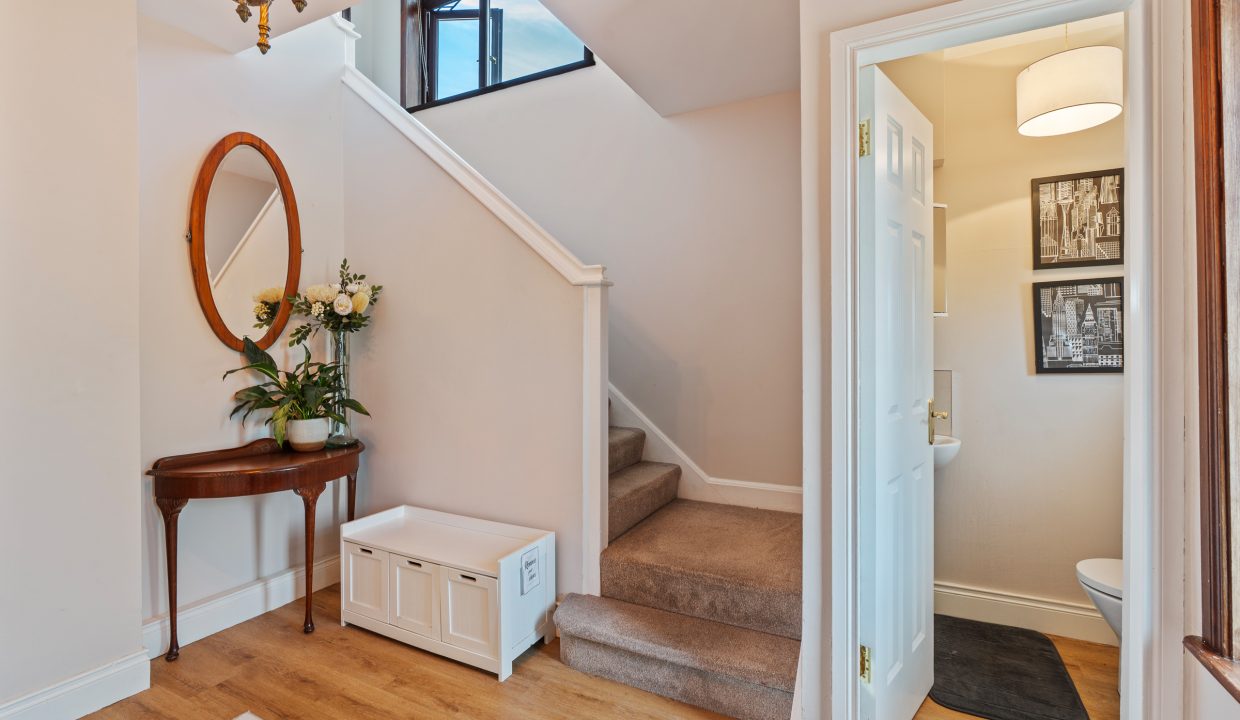 8 Firgrove Lawn - interior-2