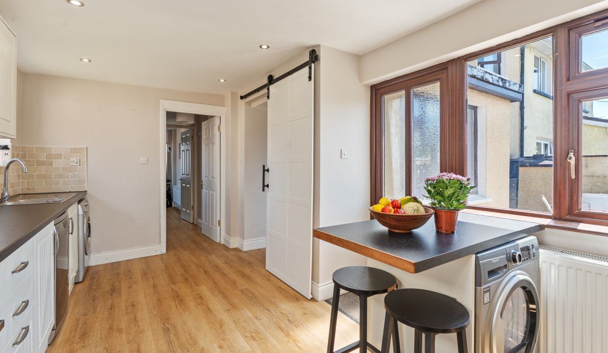 8 Firgrove Lawn - interior-20