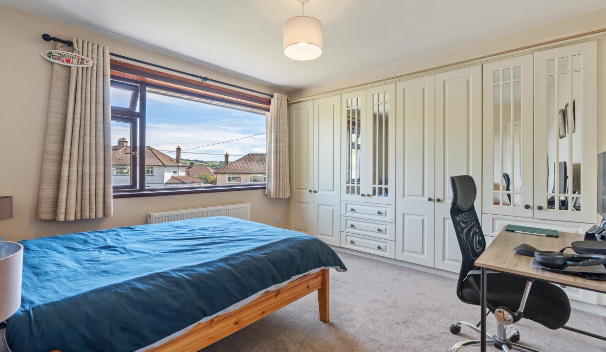 8 Firgrove Lawn - interior-28