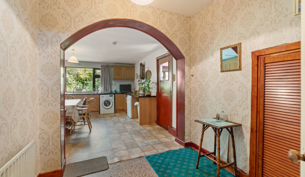 8 St Christopher’s Avenue - interior-2