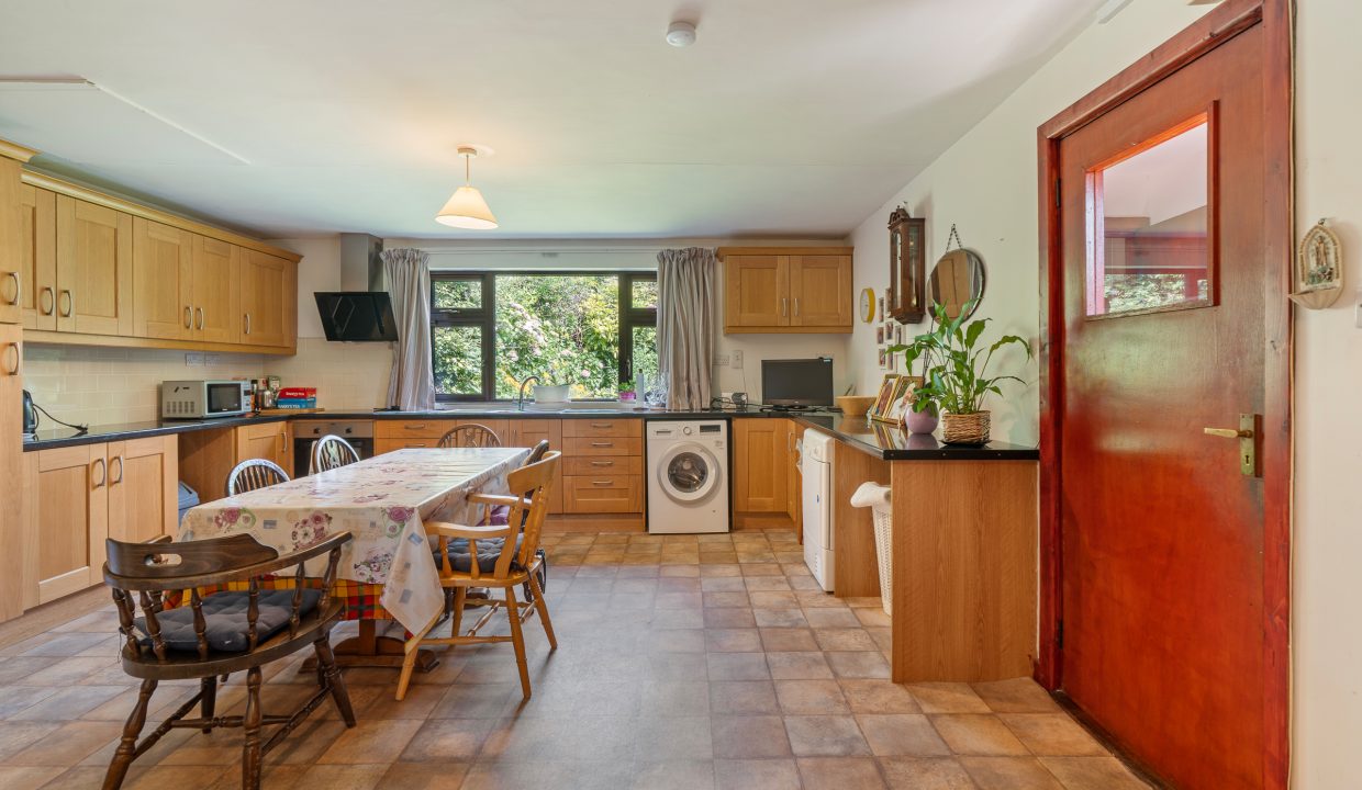 8 St Christopher’s Avenue - interior-4