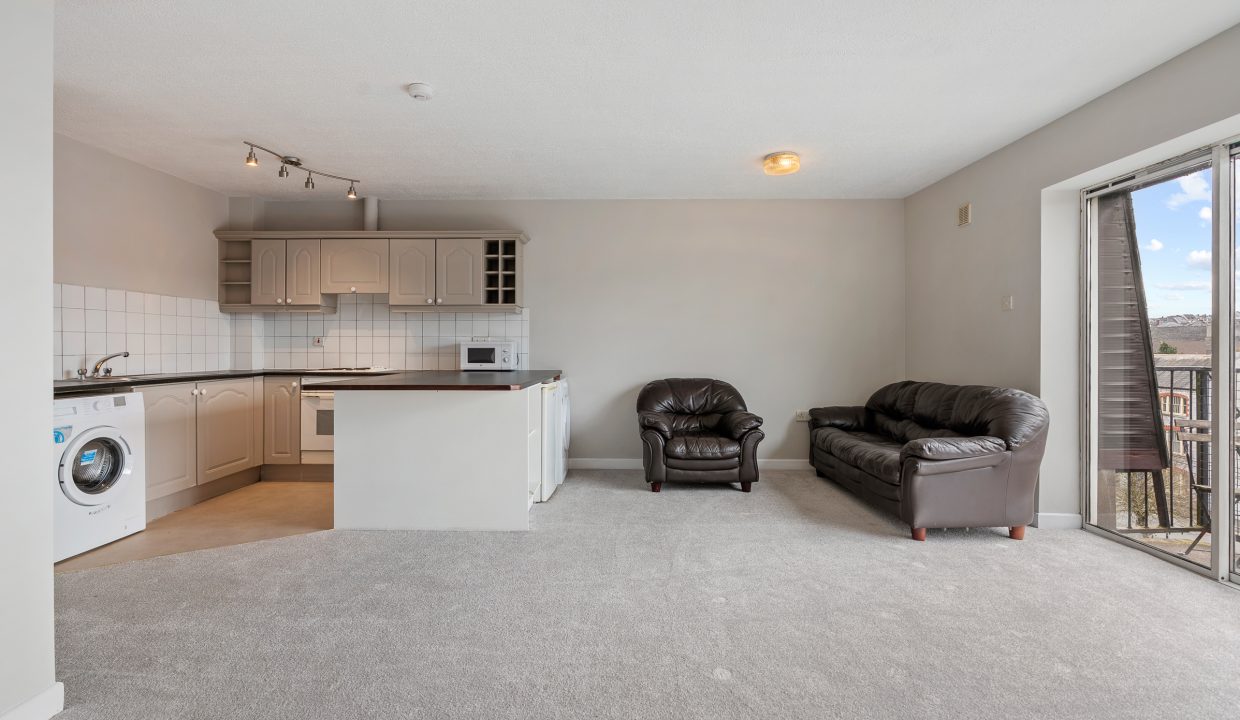 Apt 5, Waterside Quay - interior-11