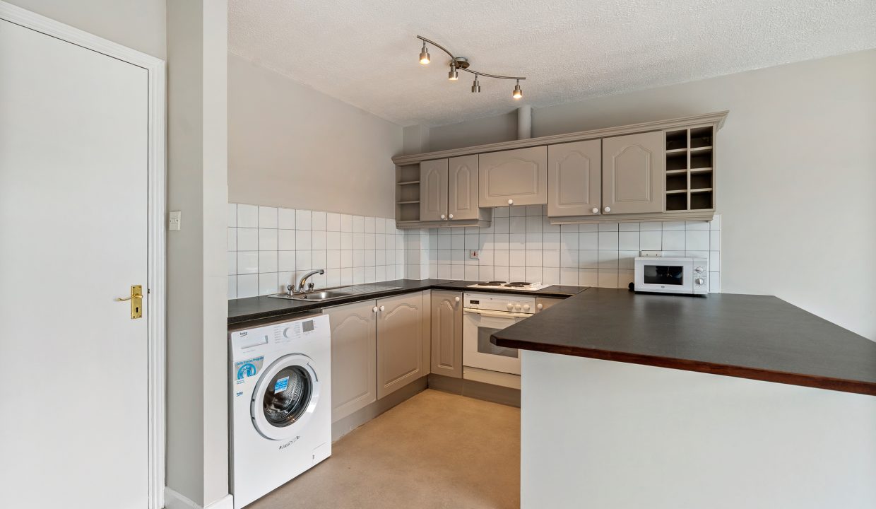 Apt 5, Waterside Quay - interior-14