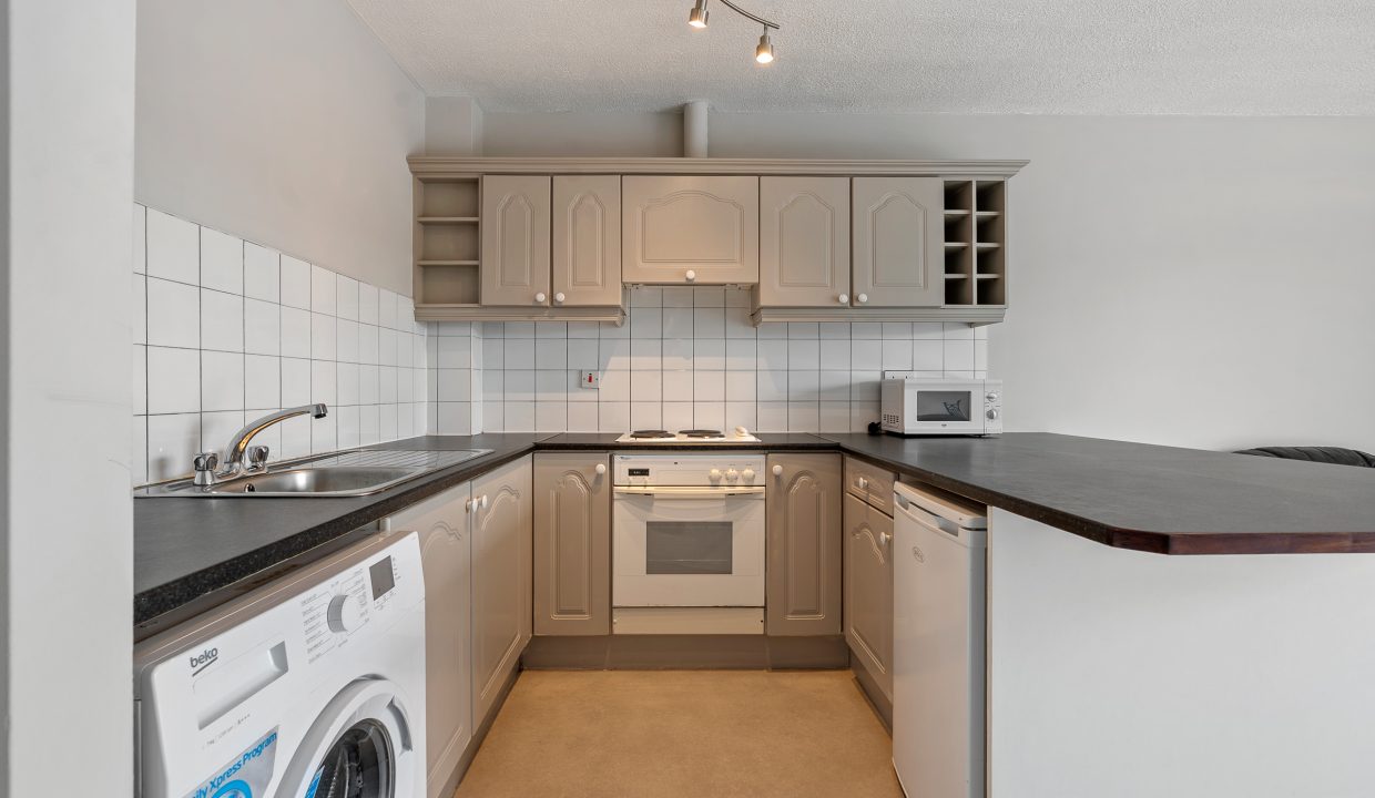 Apt 5, Waterside Quay - interior-15