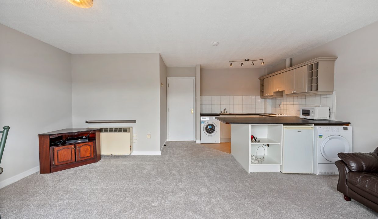 Apt 5, Waterside Quay - interior-17