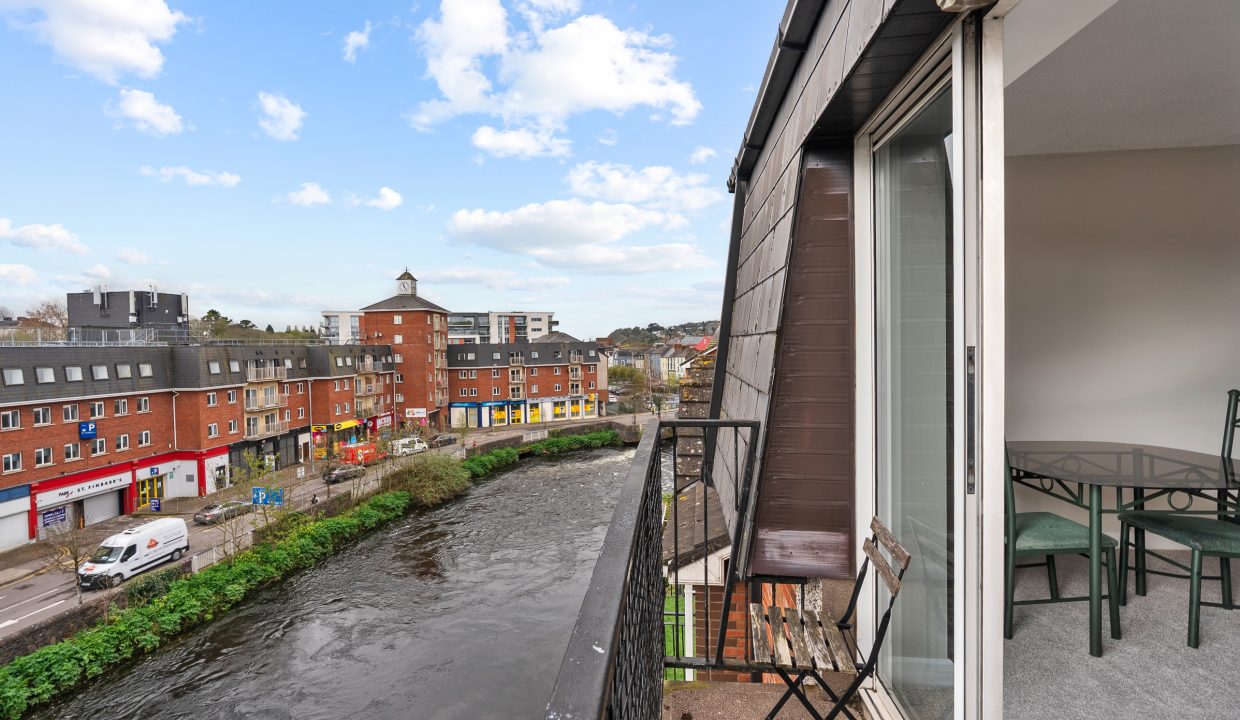 Apt 5, Waterside Quay - interior-23