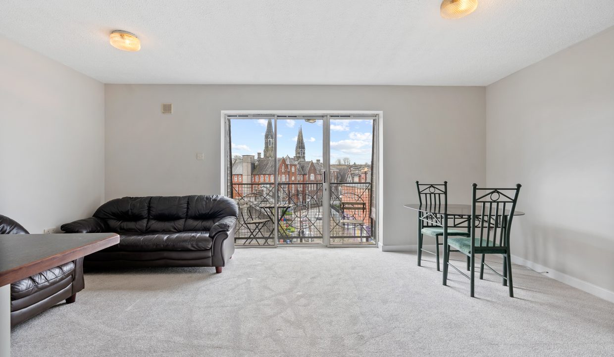 Apt 5, Waterside Quay - interior-8