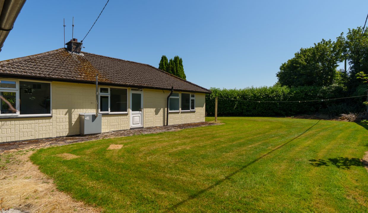 Yellow House, Kilcully - exterior-18