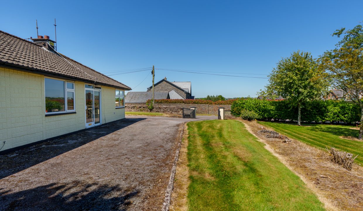 Yellow House, Kilcully - exterior-8