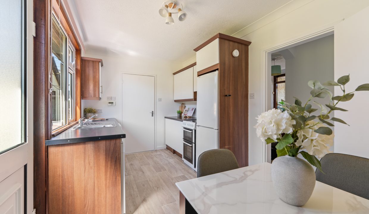 Yellow House, Kilcully - interior-9