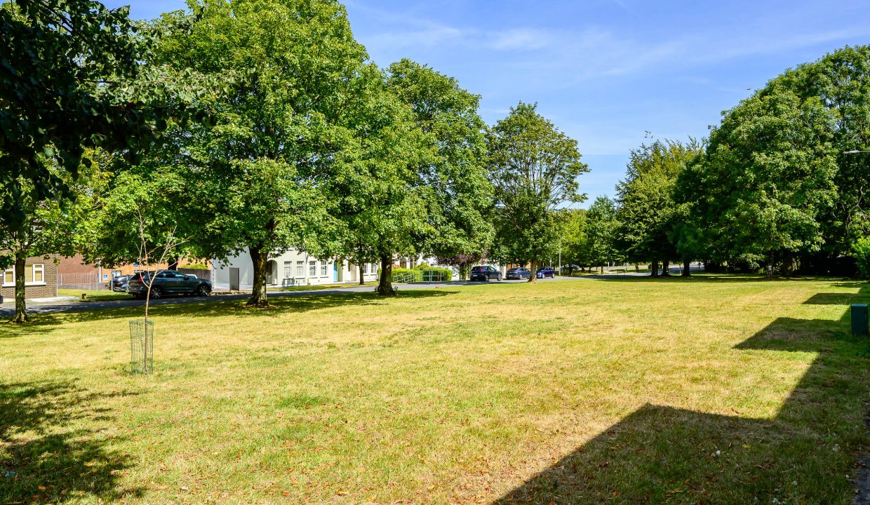 08.11 98 White Oaks, Wilton, Cork - ERA - H-Pix WEB 01