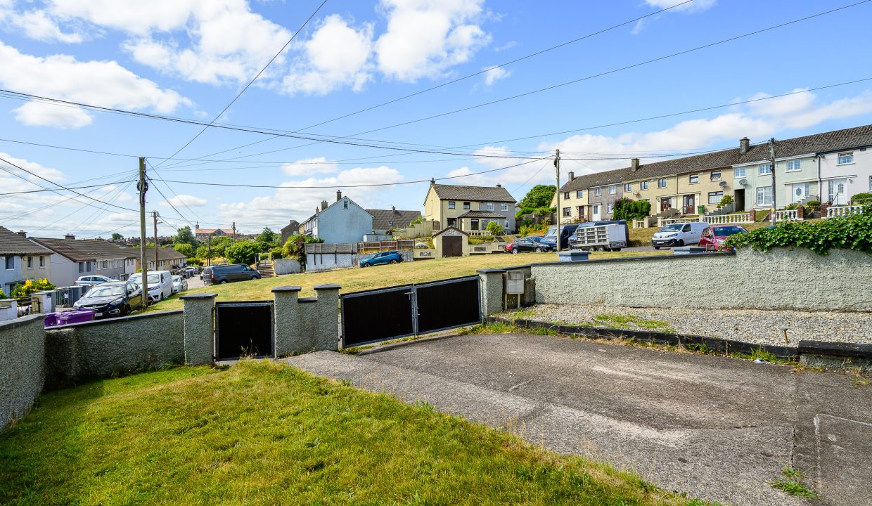 08.14 8 Inniscarra Road, Fairhill - ERA - H-Pix WEB 05
