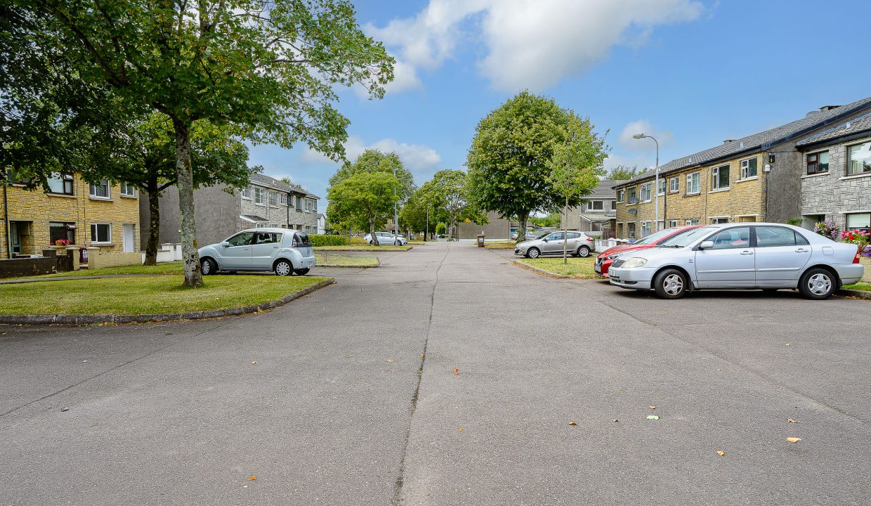 08.19 44 Greenhills Court, Douglas, Cork - ERA - H-Pix WEB 02