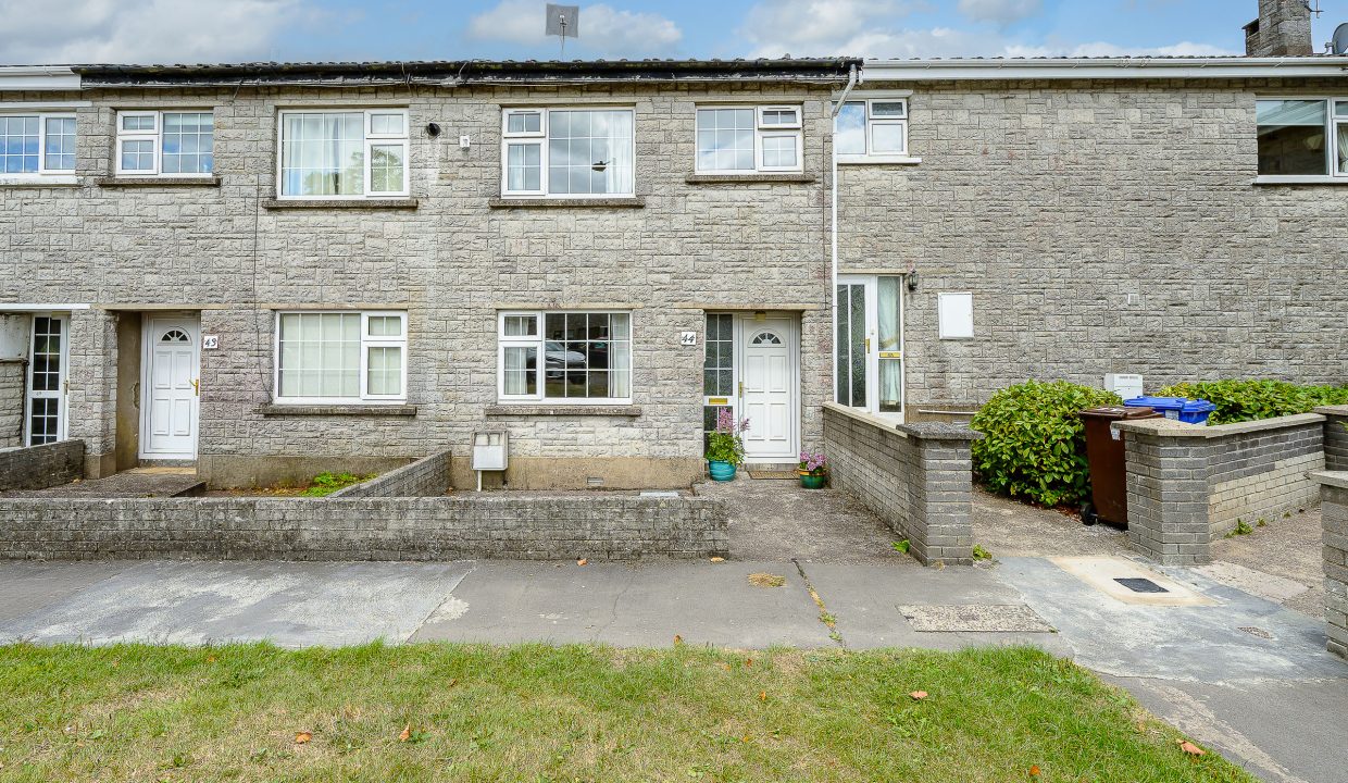 08.19 44 Greenhills Court, Douglas, Cork - ERA - H-Pix WEB 04