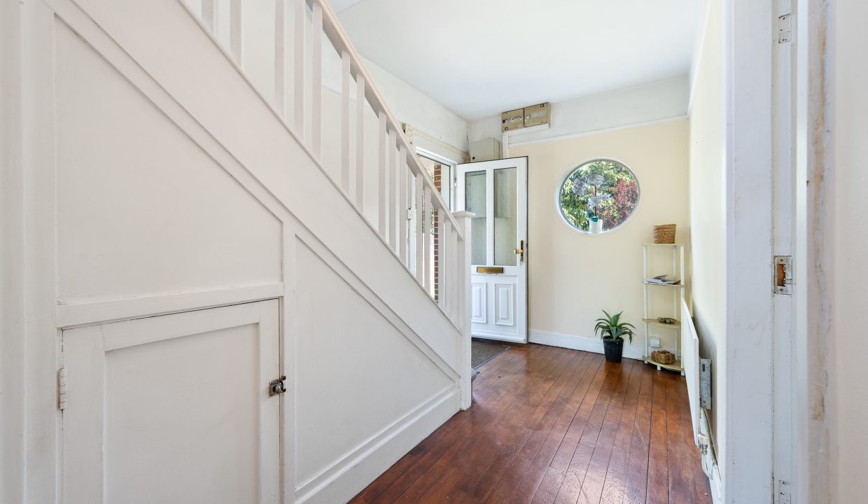 08.21 Hillside, 8 Lake Lawn, Well Road - ERA - H-Pix WEB 11