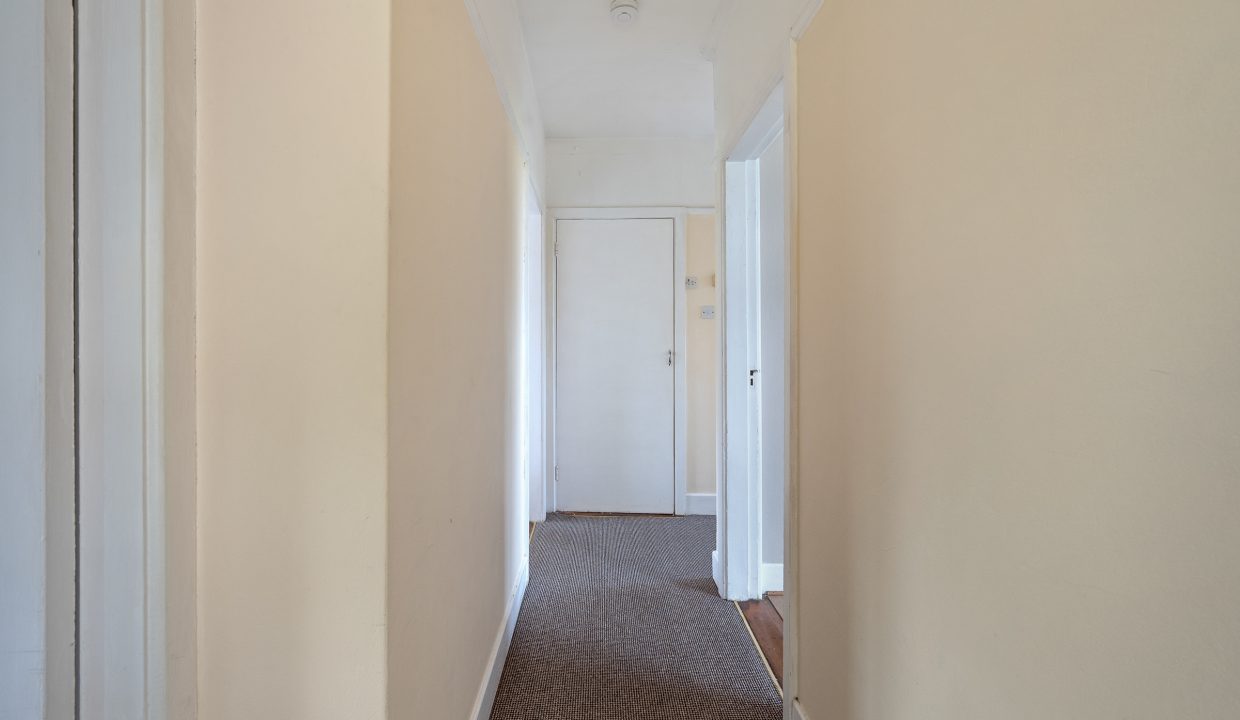 08.21 Hillside, 8 Lake Lawn, Well Road - ERA - H-Pix WEB 18
