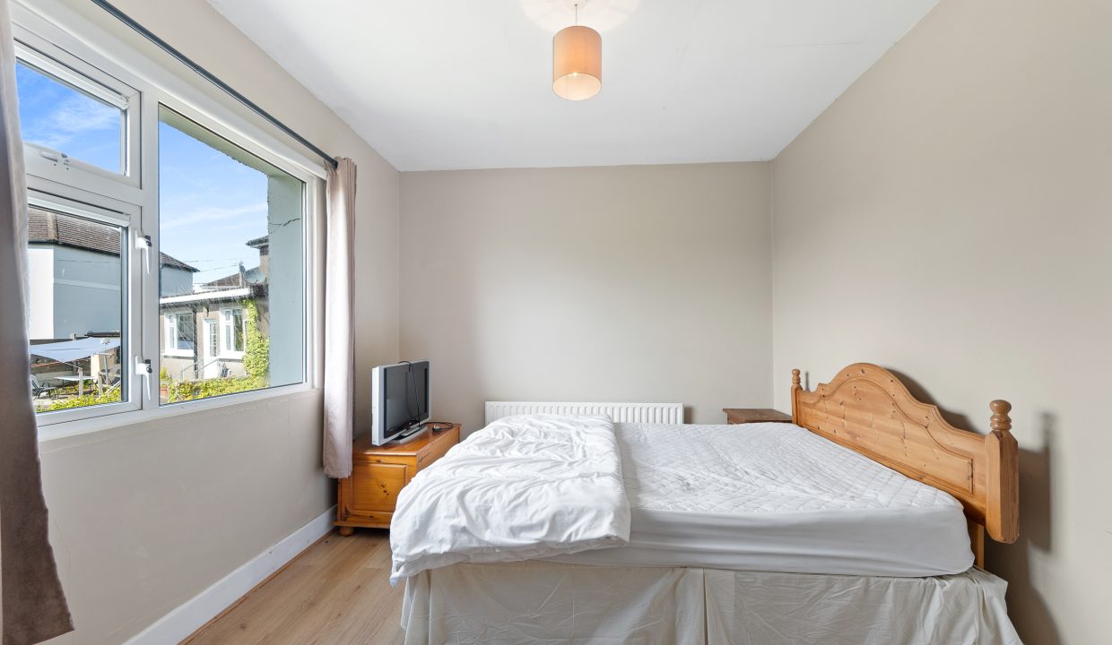 08.21 Hillside, 8 Lake Lawn, Well Road - ERA - H-Pix WEB 22