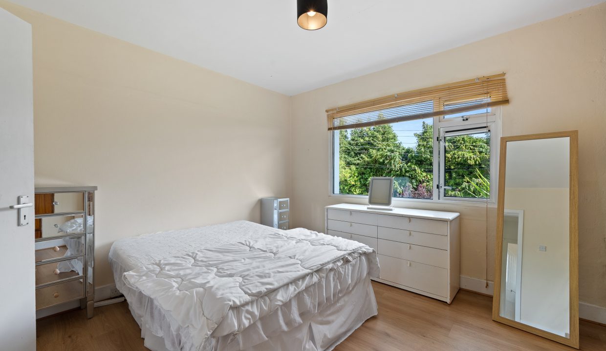 08.21 Hillside, 8 Lake Lawn, Well Road - ERA - H-Pix WEB 24