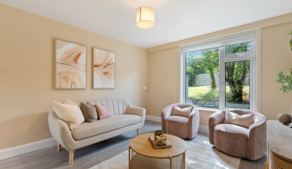 08.26 77 St. Colmcille Road, Gurranabraher - ERA - H-Pix WEB 04