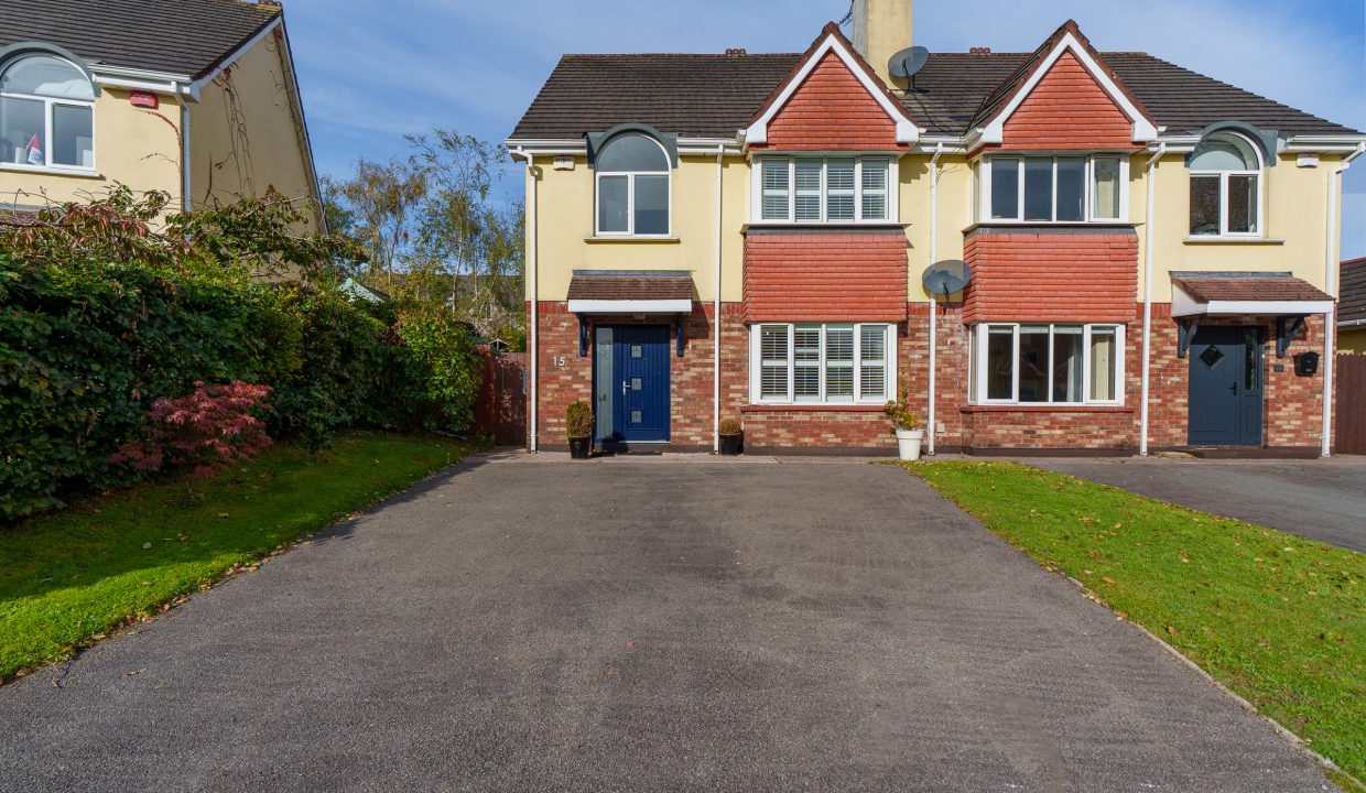 15 Abbotswood - exterior-5