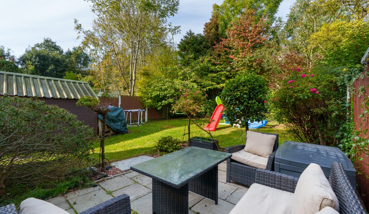 15 Abbotswood - exterior-8