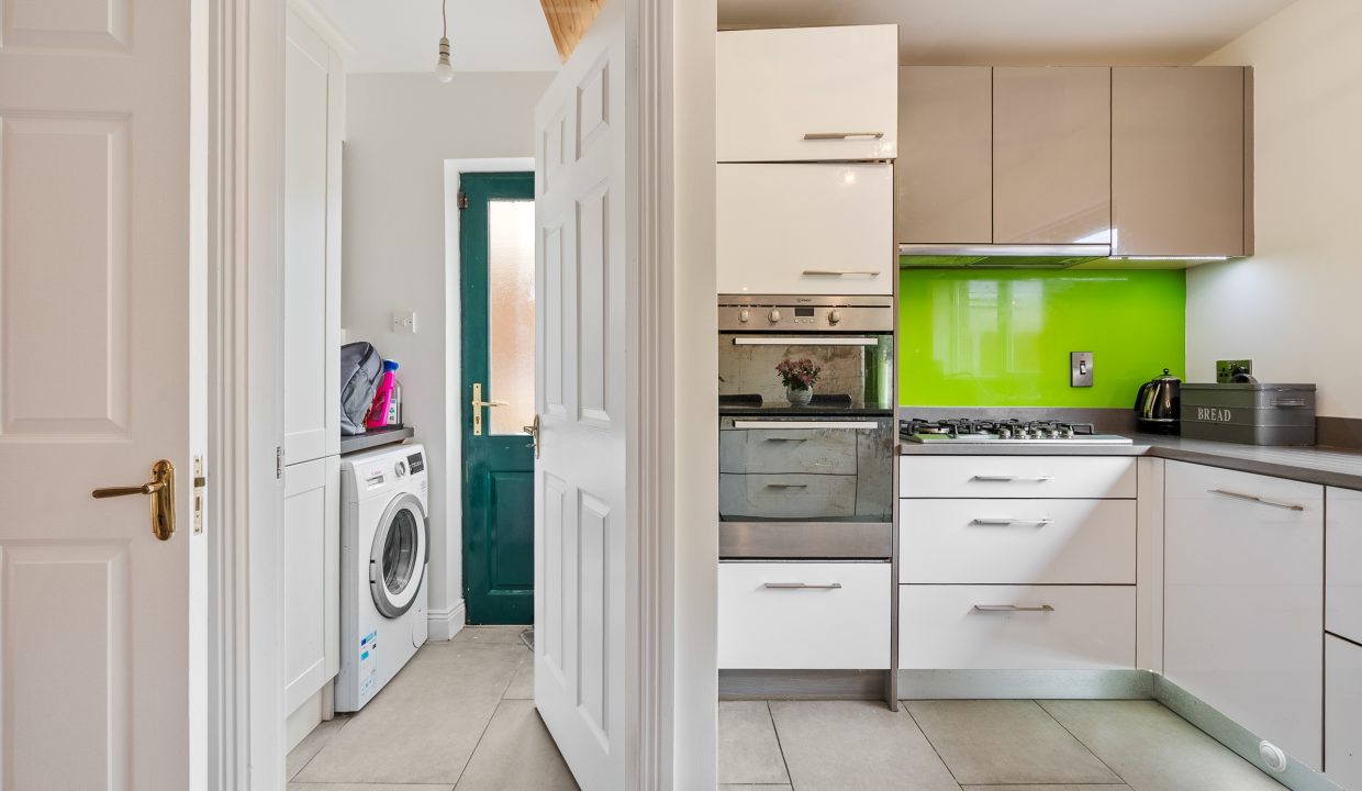 15 Abbotswood - interior-10