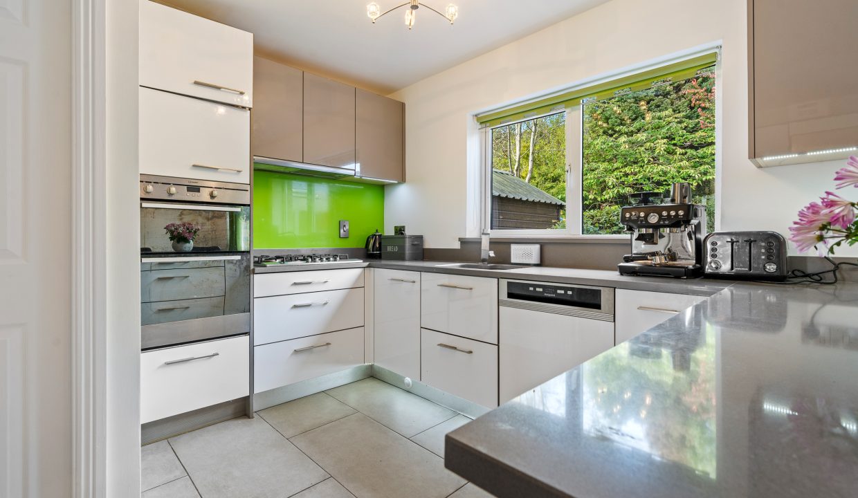 15 Abbotswood - interior-3