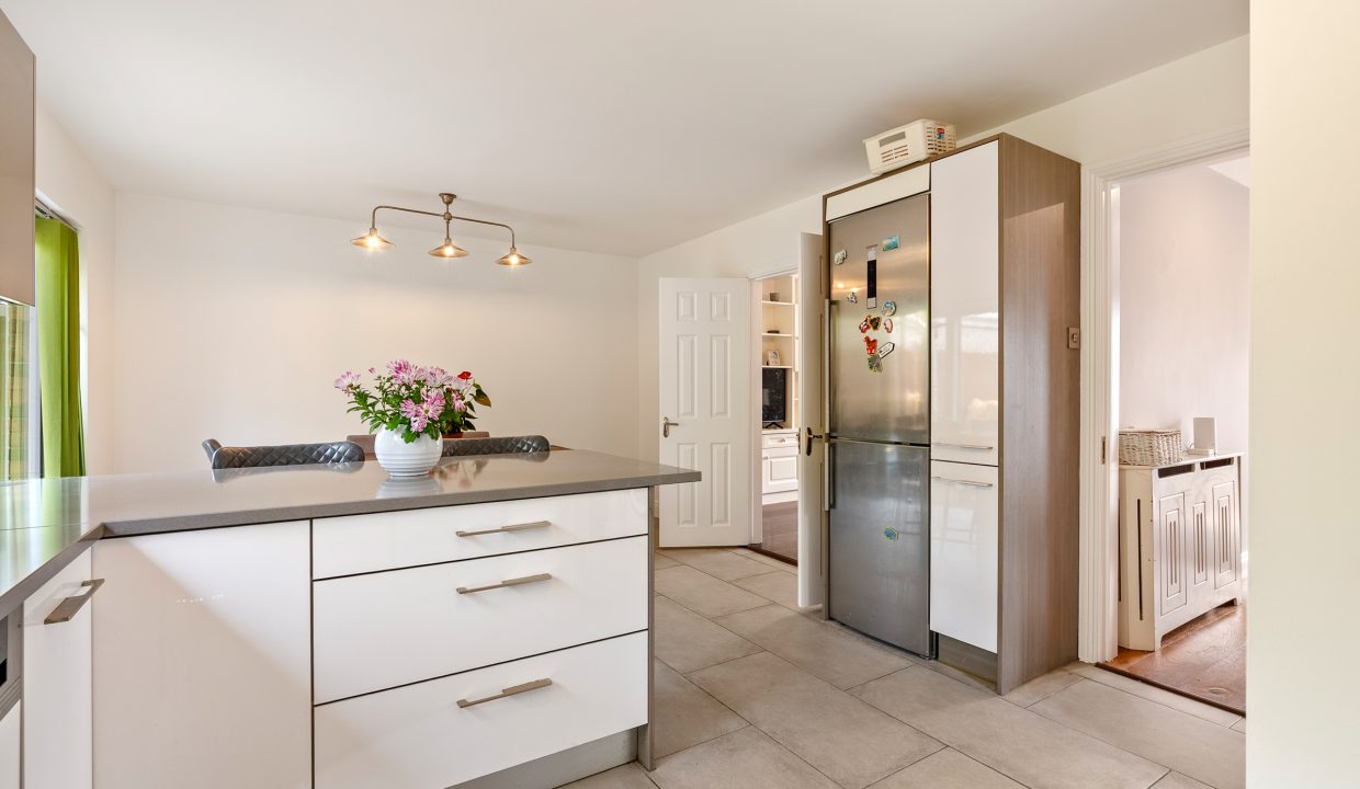 15 Abbotswood - interior-8