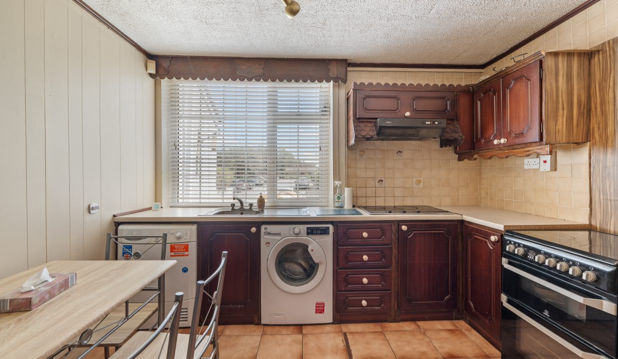 17 Glenamoy Lawn - interior-10