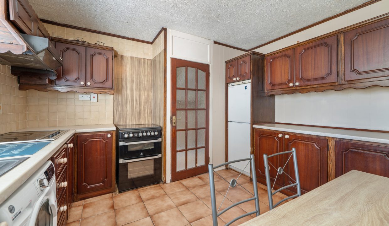17 Glenamoy Lawn - interior-11