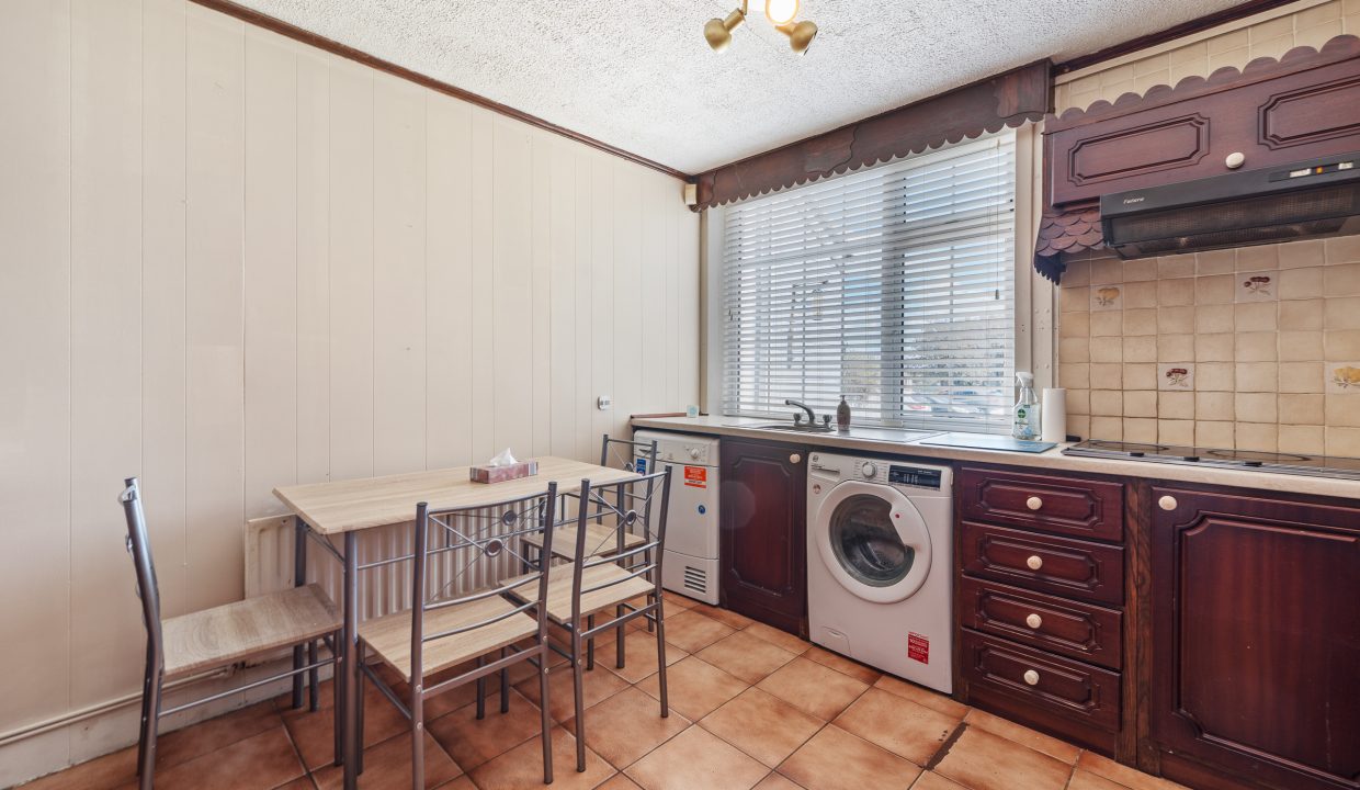 17 Glenamoy Lawn - interior-8