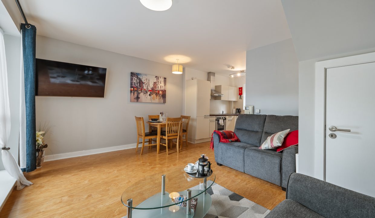 36 The Courtyard - updated interior-1-8