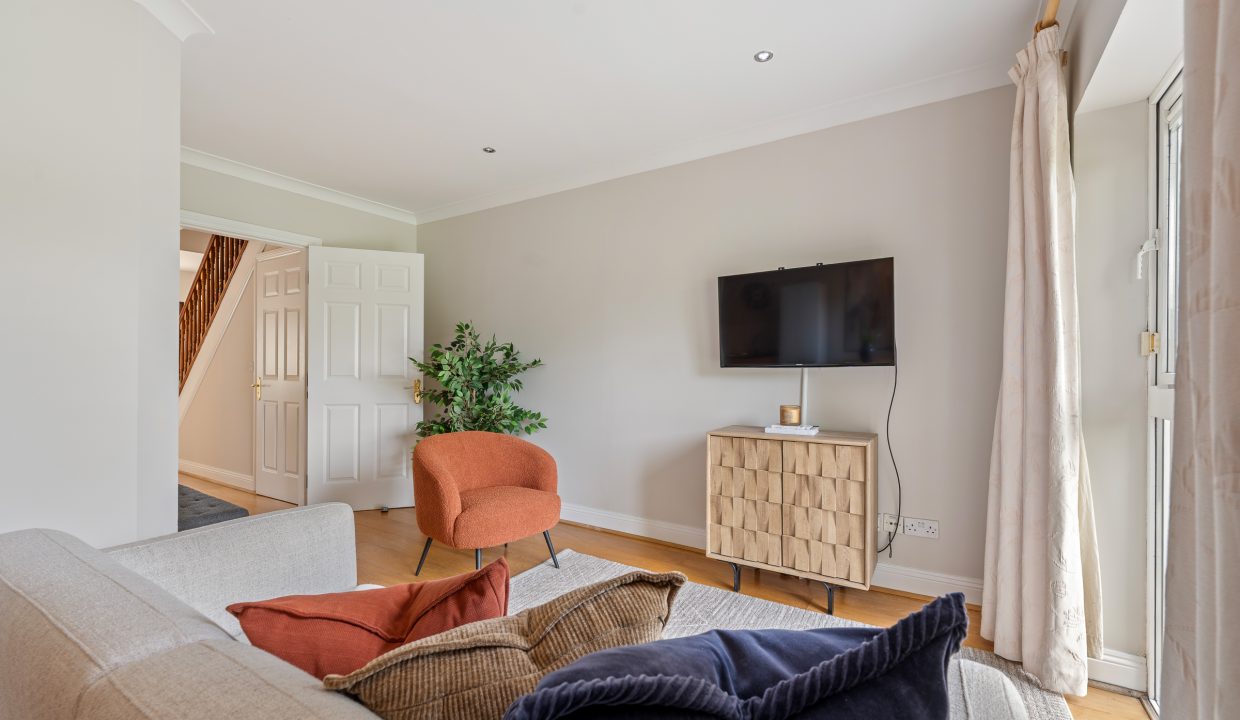 8 Ashton Lodge - interior-11