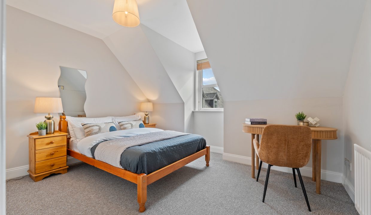8 Ashton Lodge - interior-16