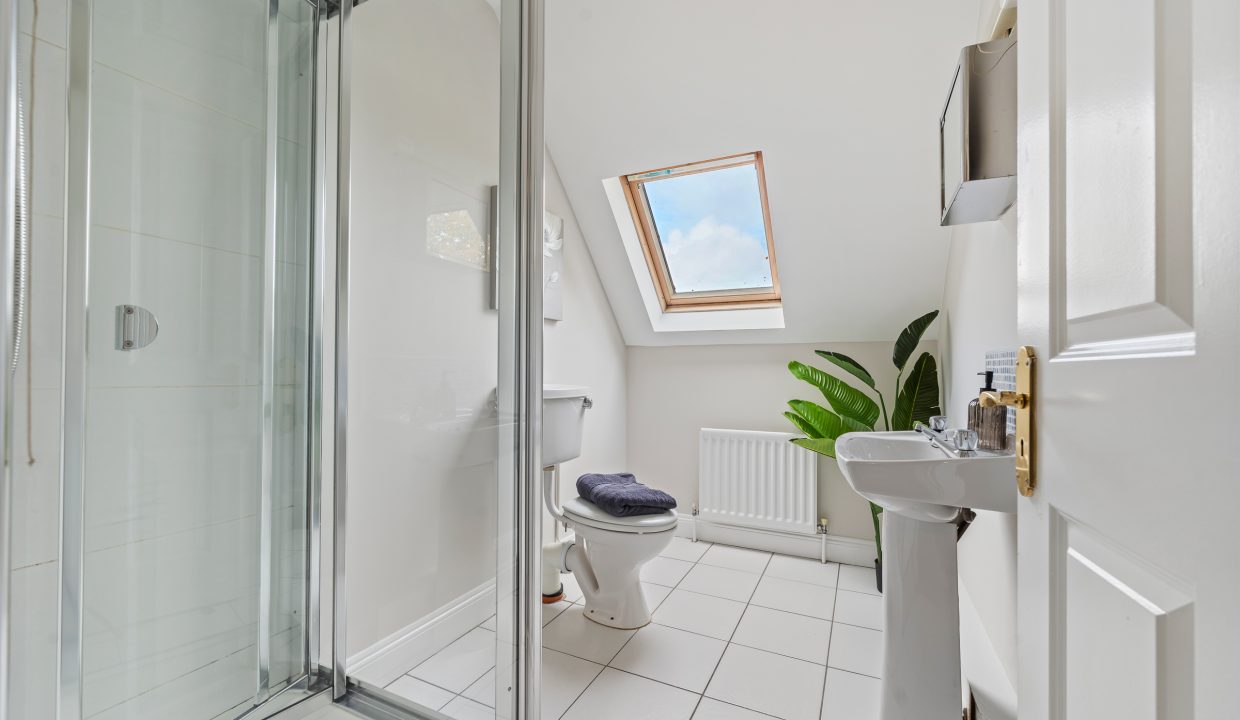 8 Ashton Lodge - interior-19