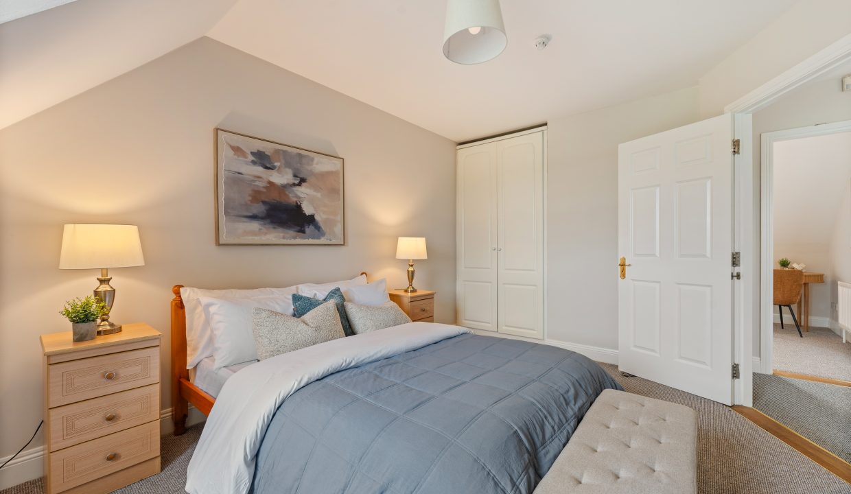 8 Ashton Lodge - interior-21