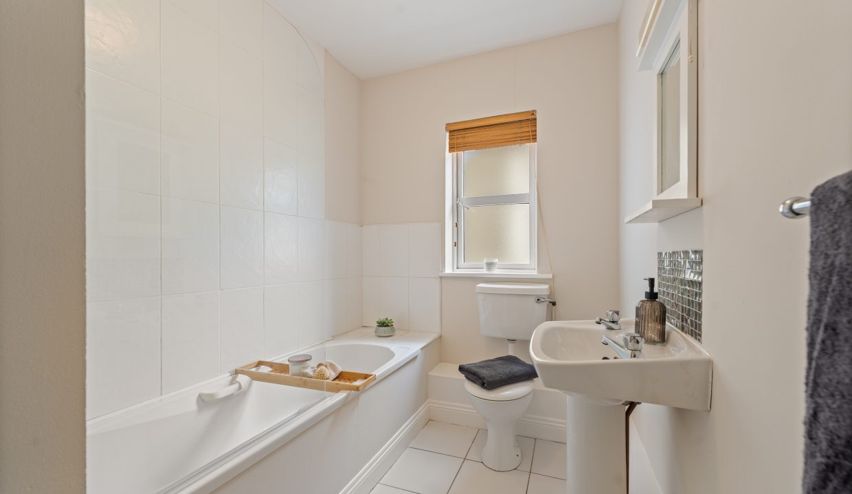 8 Ashton Lodge - interior-4